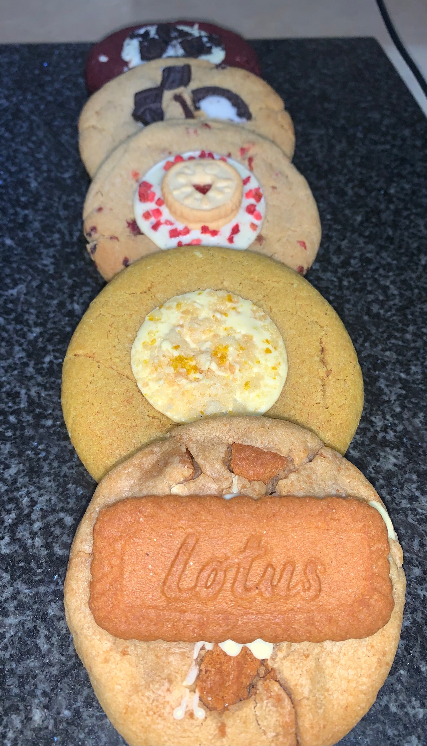 12 Cookie Selection Box